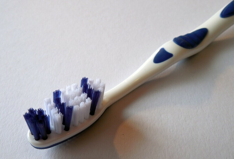 recommended manual toothbrush